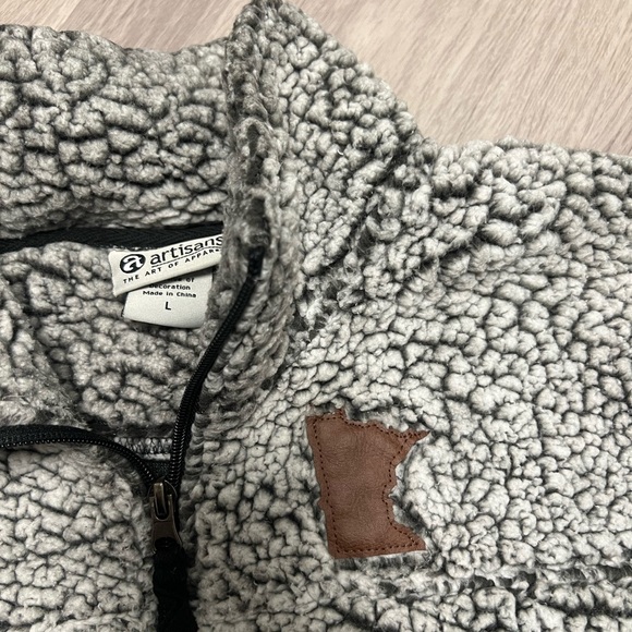 Fluffy Minnesota Patch Quarter Zip Sherpa - Picture 2 of 4
